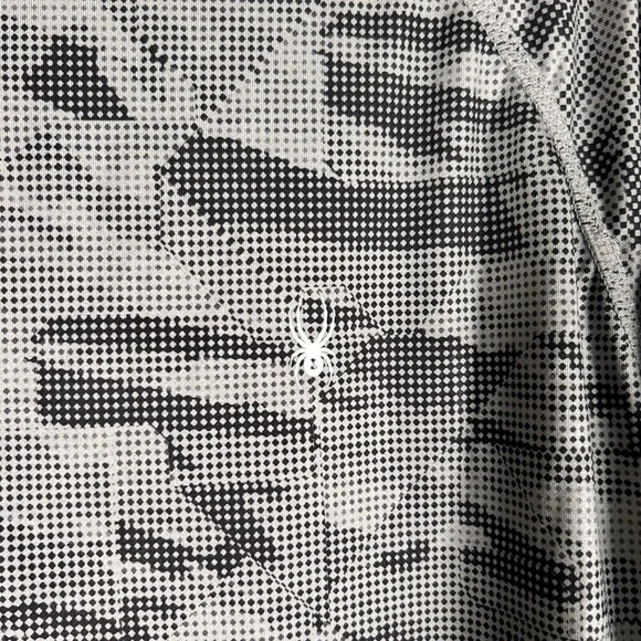 Spyder Swim Shirt Men's XL Grey Short Sleeve Crew Neck 30 SPF Rash Guard - Picture 4 of 11